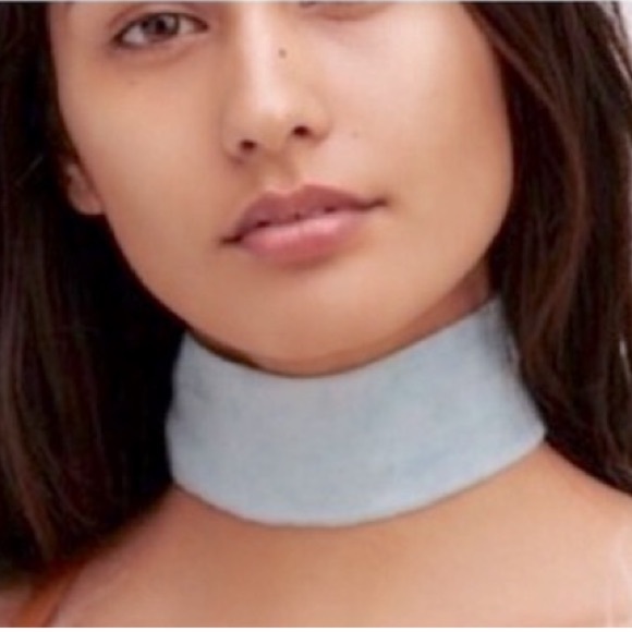 Free People Jewelry - NWT Free People baby Blue Daisy Jane Suede Choker y2k